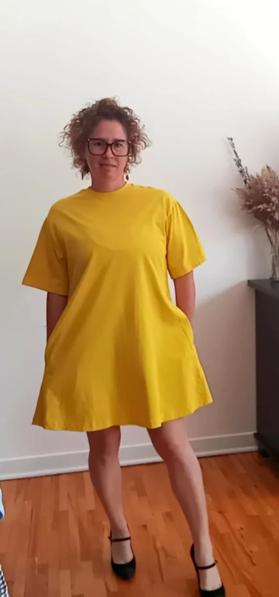 Image for Robe t-shirt jaune moutarde en coton avec ceinture (S)