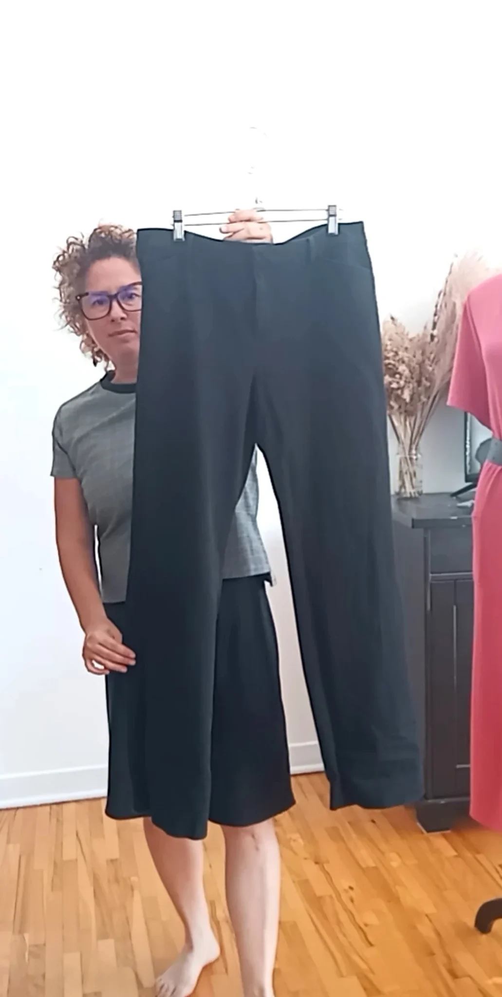 Featured image for Pantalon Mélanie Lyne  noir à jambe droite (12)