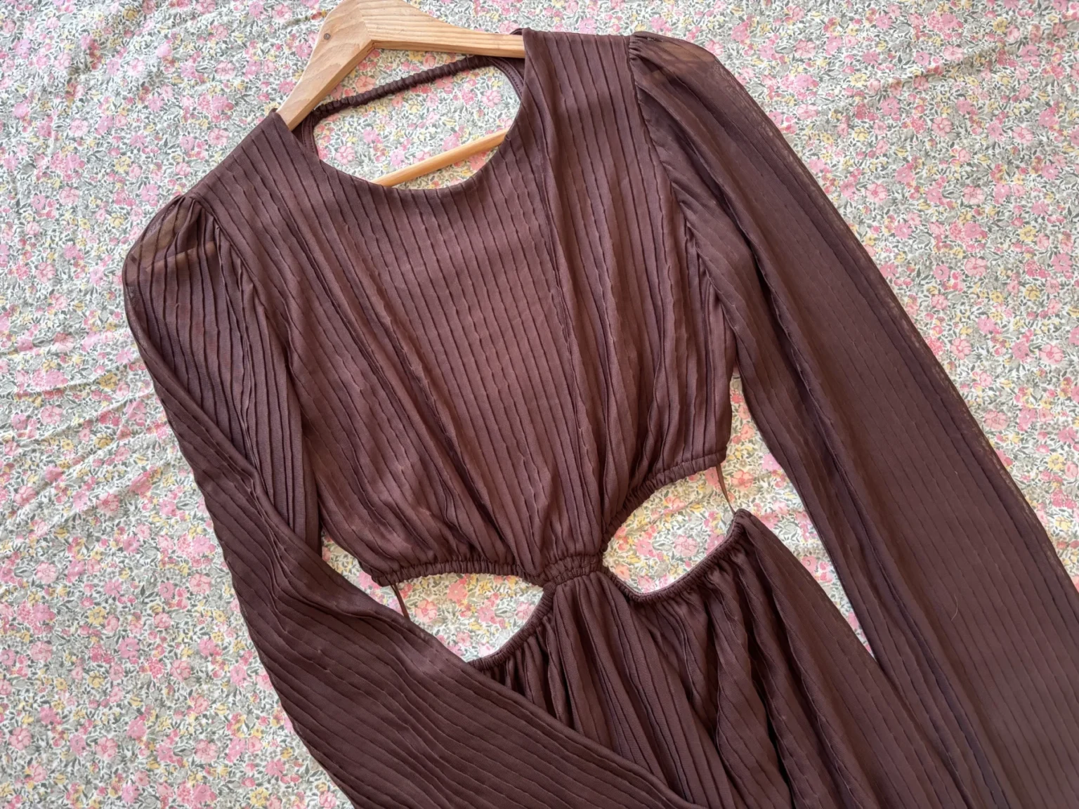 Image for Zara cut-out dress with an open back!