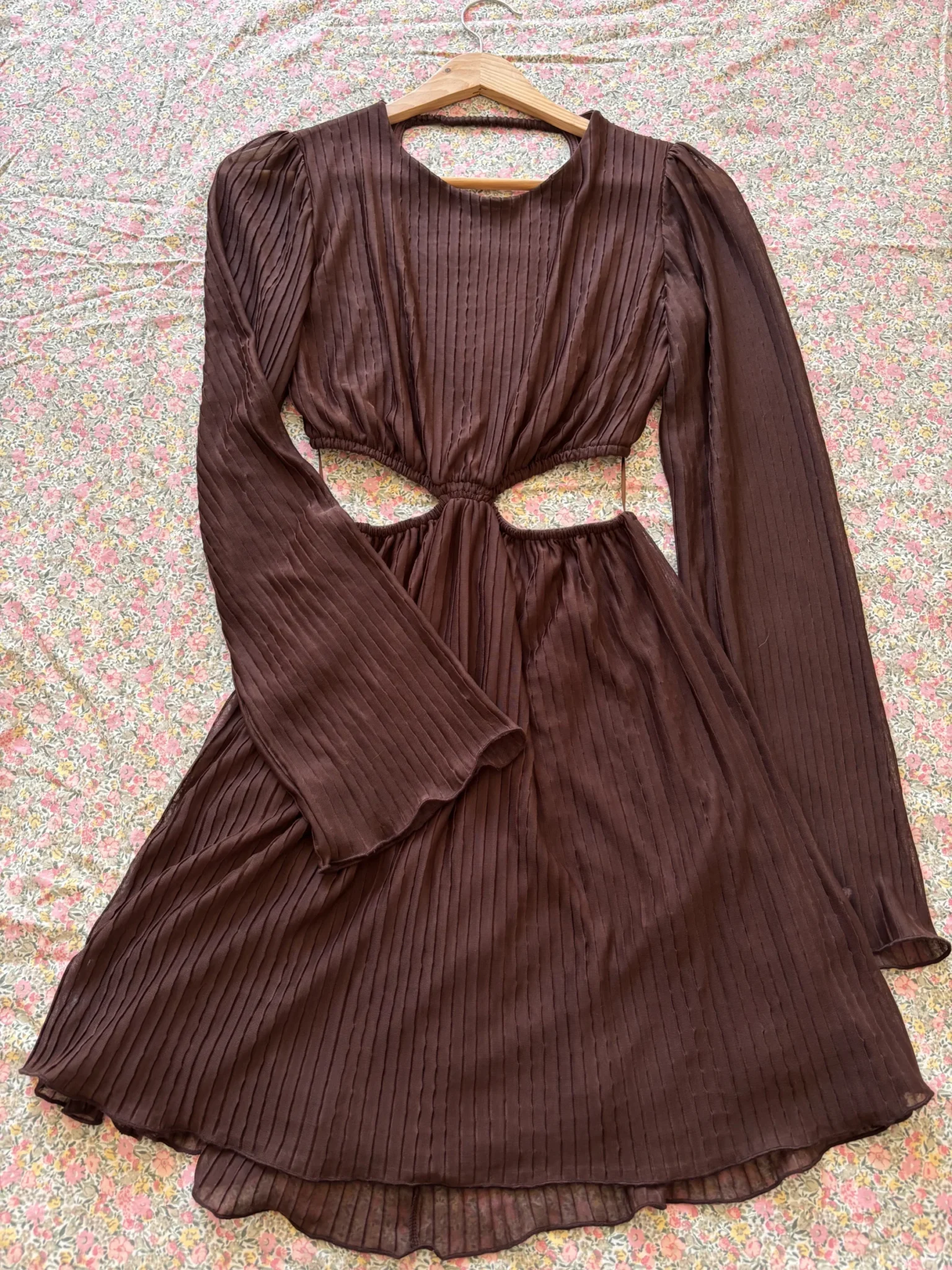 Image for Zara cut-out dress with an open back!