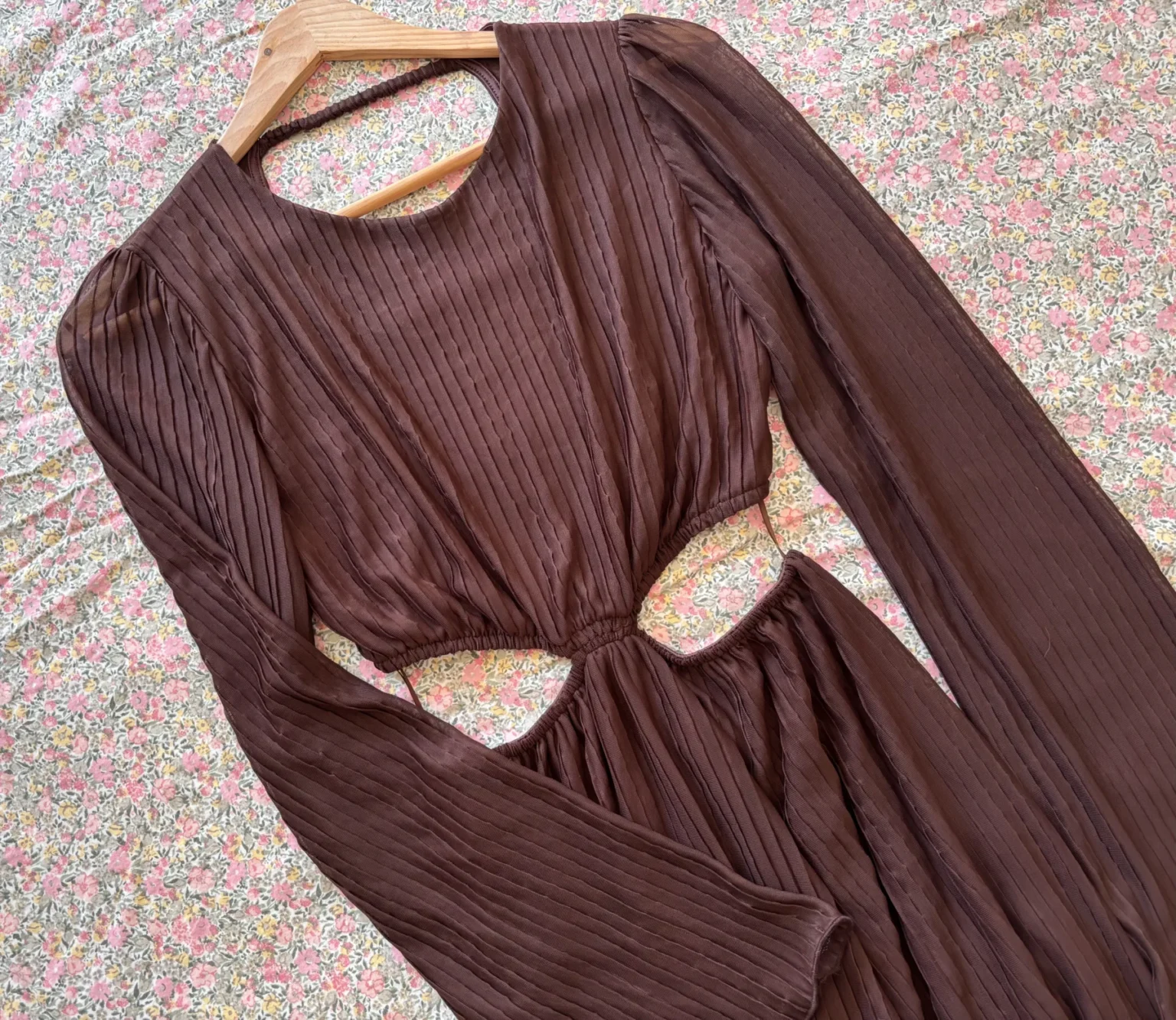 Image for Zara cut-out dress with an open back!