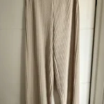 Thumbnail for Flowing trousers with an elasticated waistband