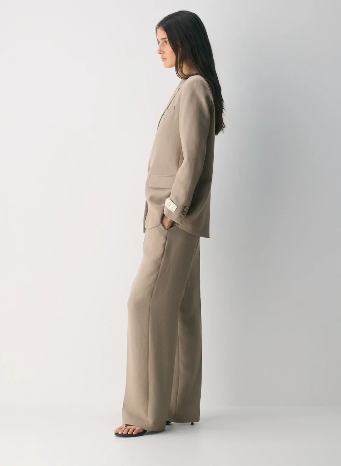 Image for Aritzia | Suit: Effortless Blazer + Trousers | Nomade Taupe ☕️ | BRAND NEW (you’re sure to love it!) 🍂