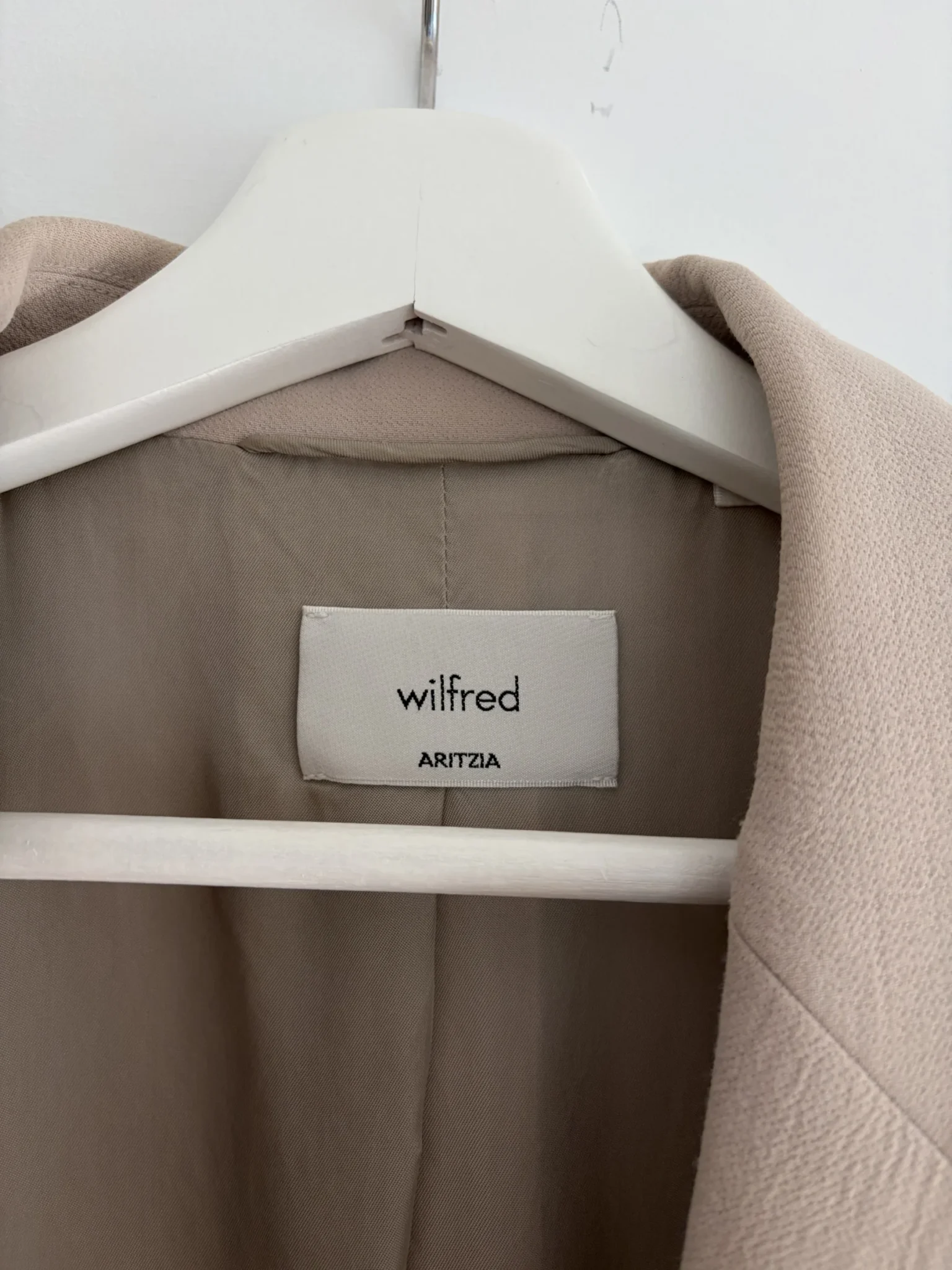 Image for Aritzia | Suit: Effortless Blazer + Trousers | Nomade Taupe ☕️ | BRAND NEW (you’re sure to love it!) 🍂