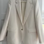 Featured thumbnail for Aritzia | Génération Blazer | Pale Birch colour | As good as new! 🤍🍂