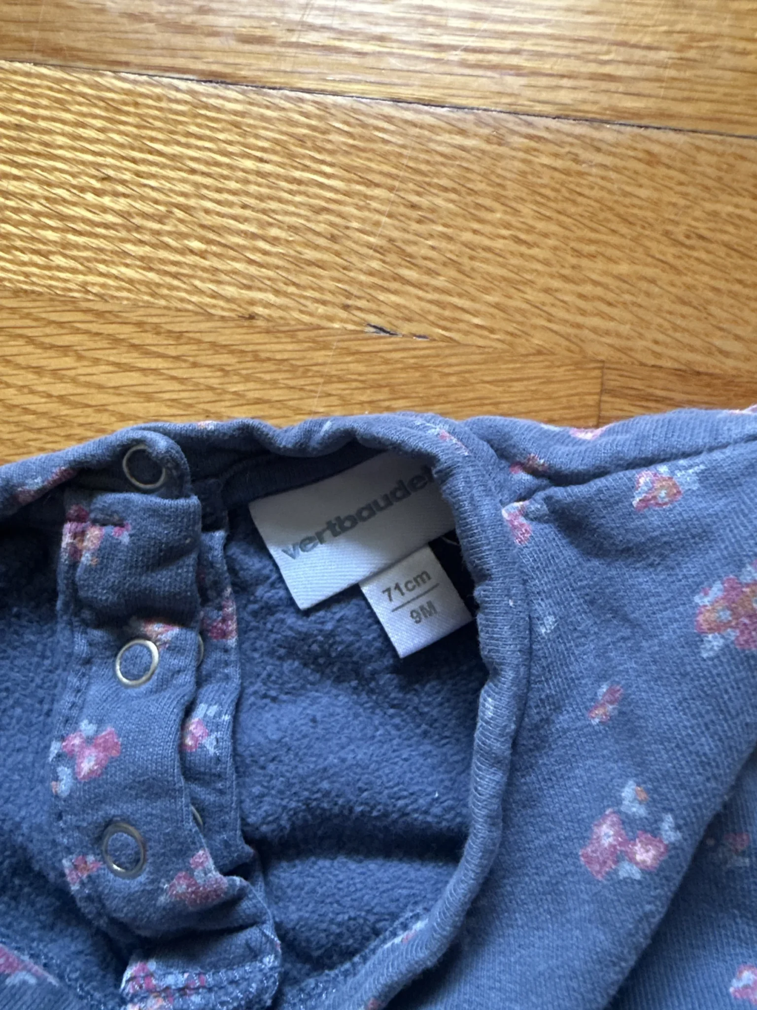 Image for Delicate floral print jumper – 9 months