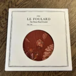 Featured thumbnail for Joli foulard fleuri - Sézane