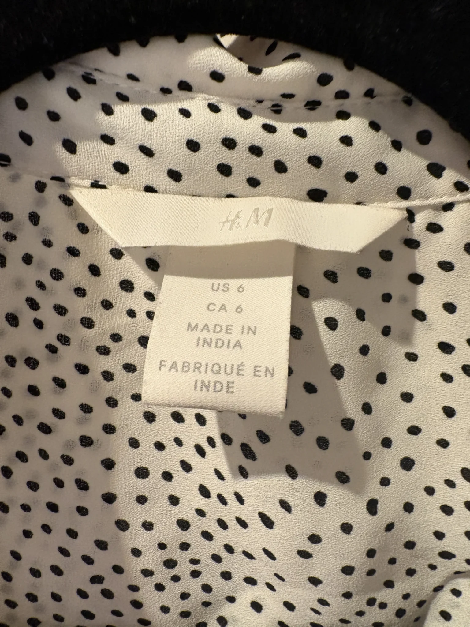 Image for Chemise H et M à pois – Chic et facile à porter