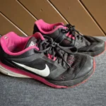 Featured thumbnail for Nike trainers, size 6