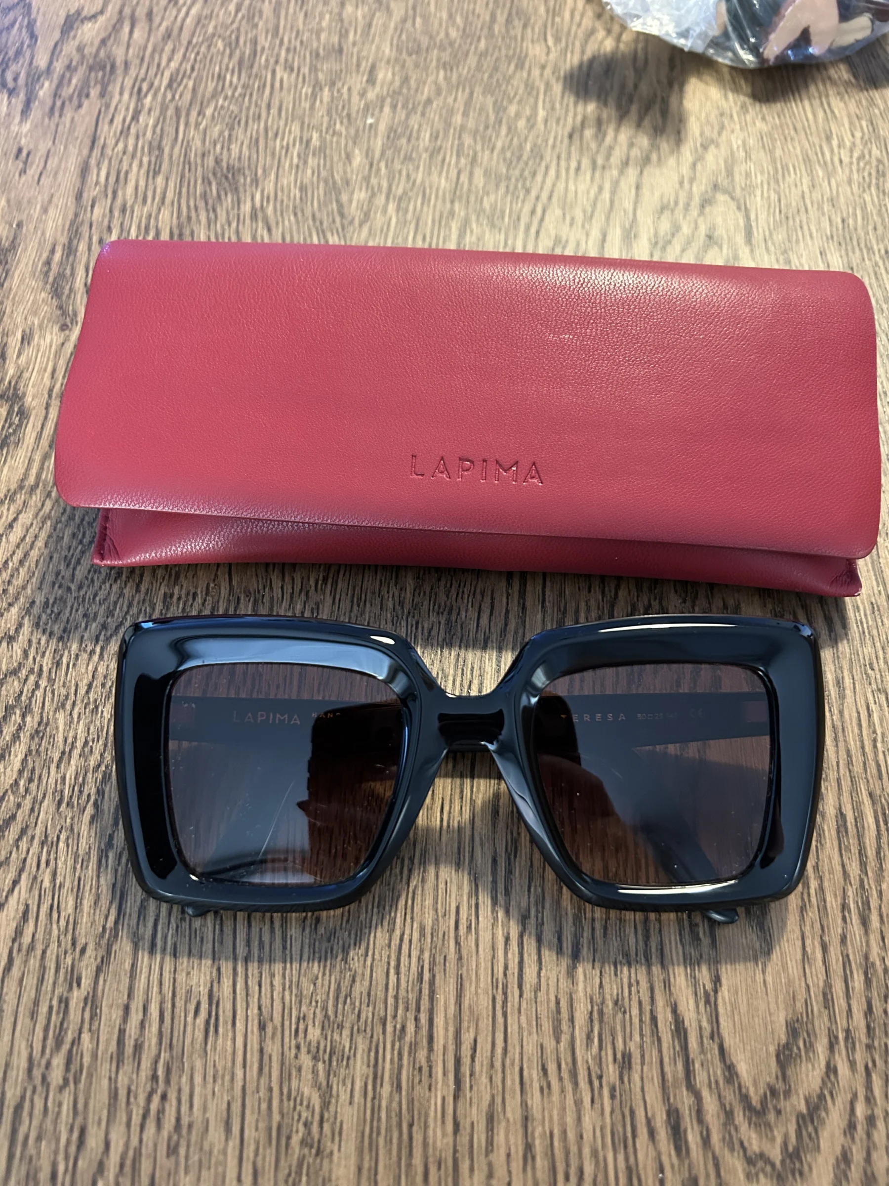 Lunettes de soleil de la marque Lapima *Autre seconde main