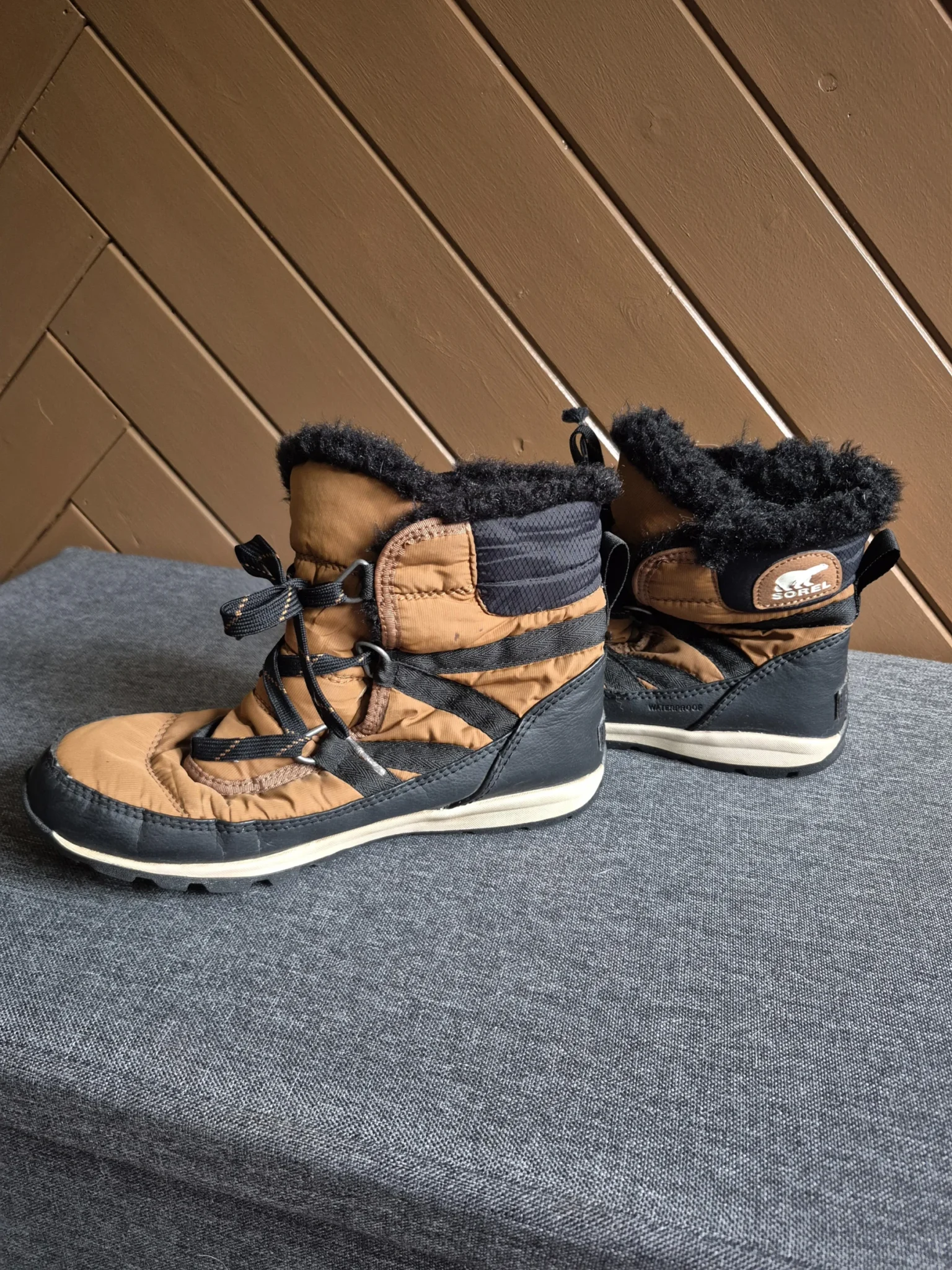Featured image for Sorel winter boot size 6