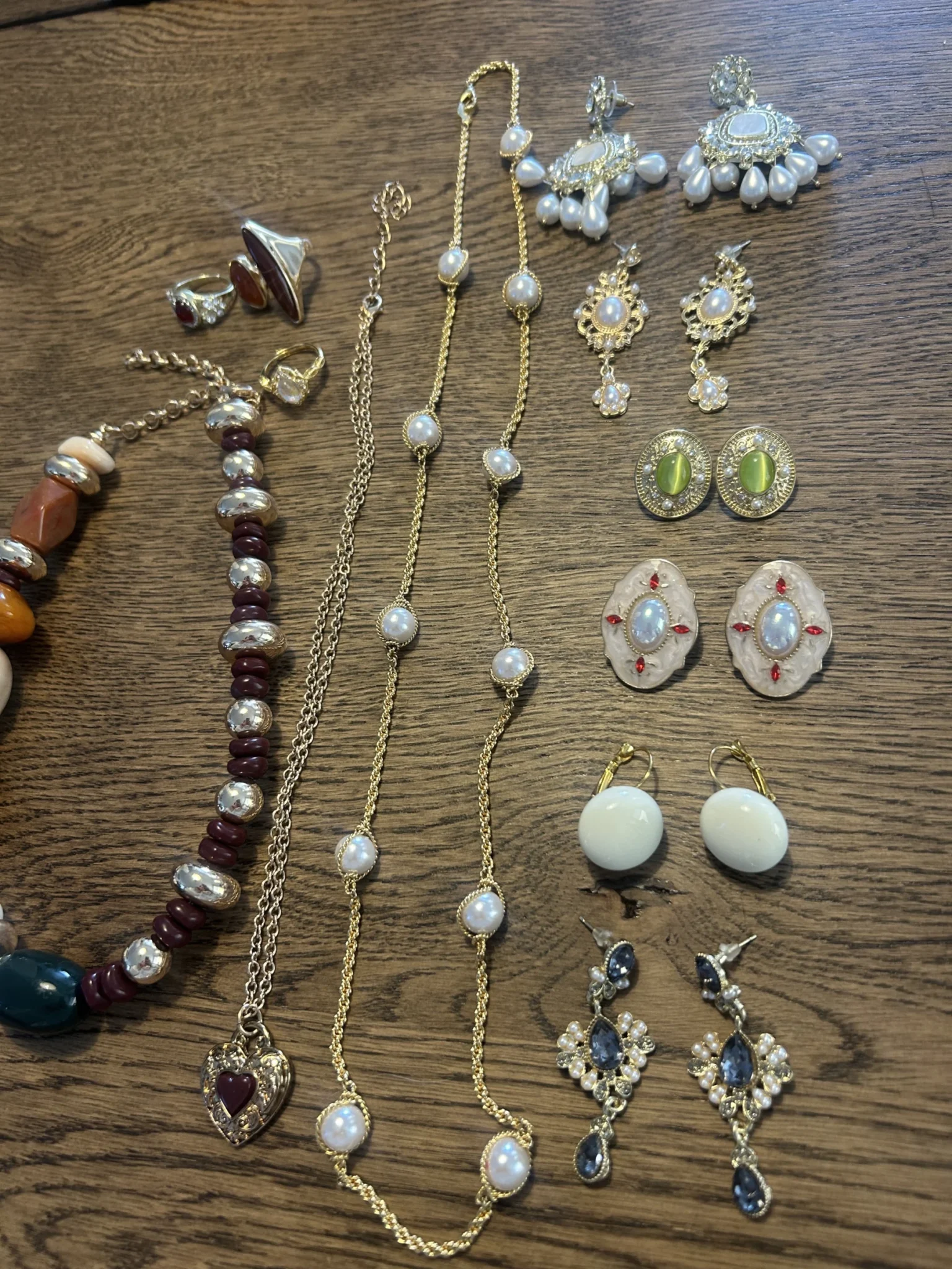 Image for Lot de bijoux anciens et moins anciens :)
