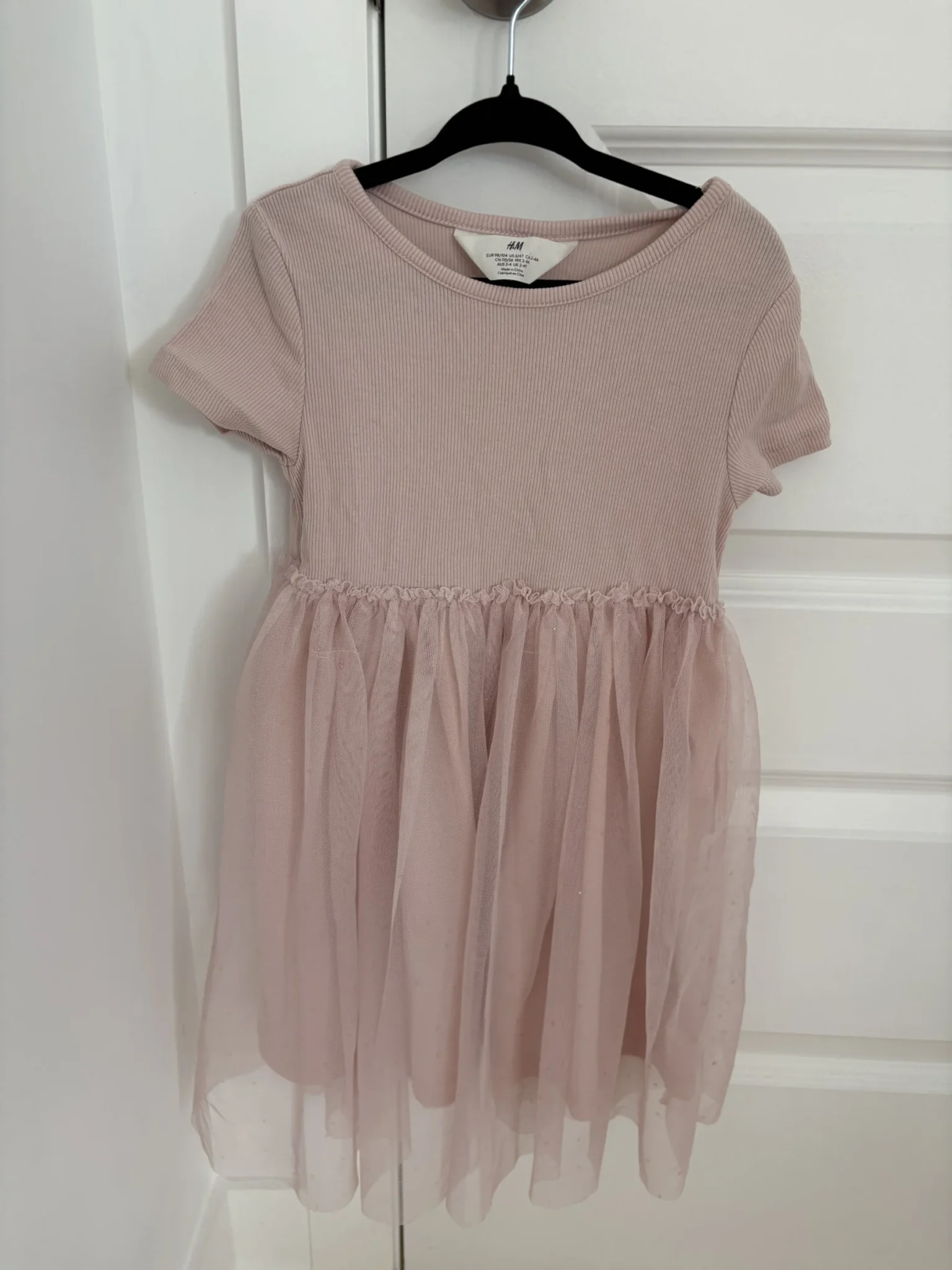 Featured image for Pink tulle dress from H&M