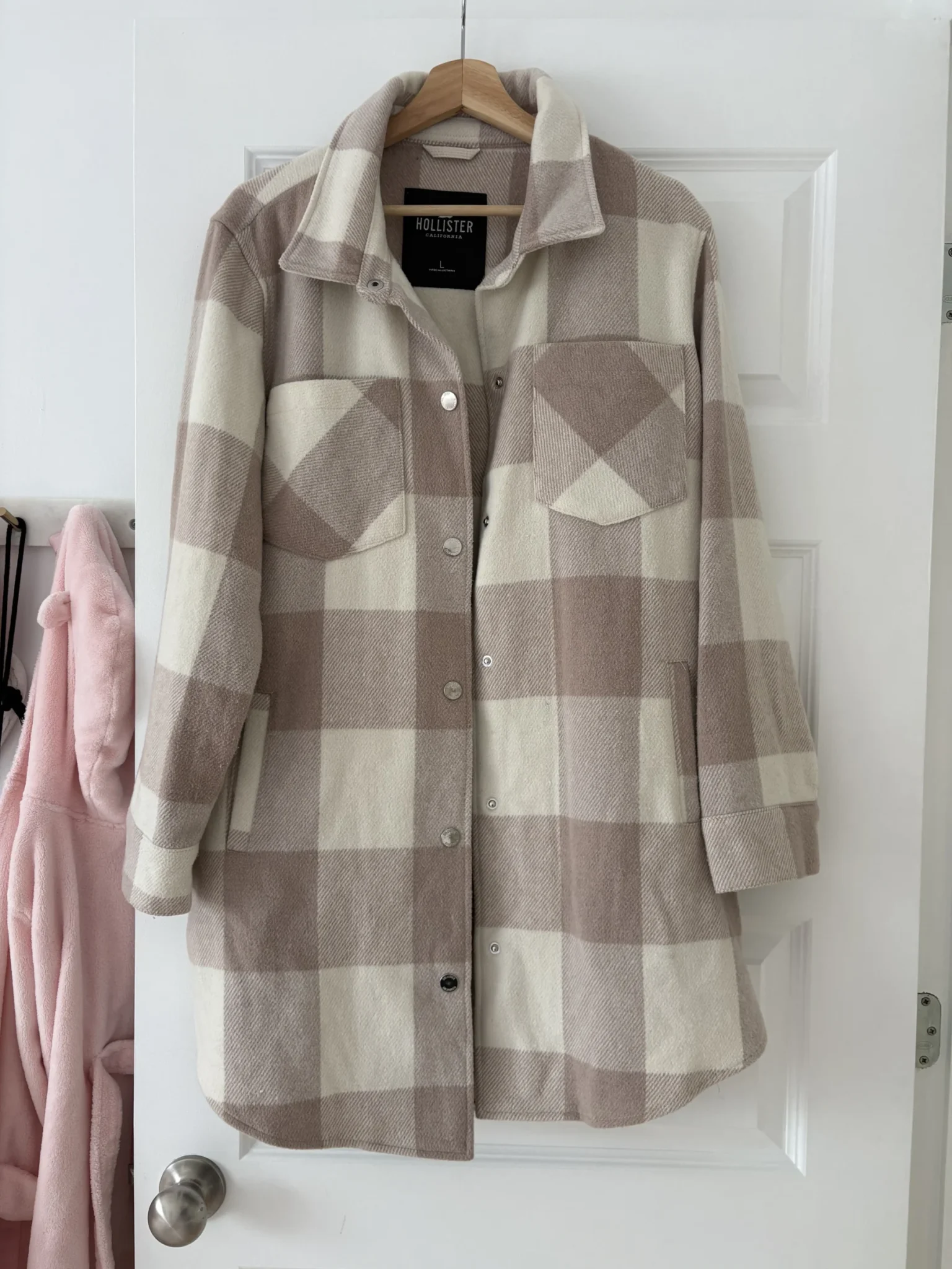 Featured image for Hollister cream and dusky pink shirt-style coat