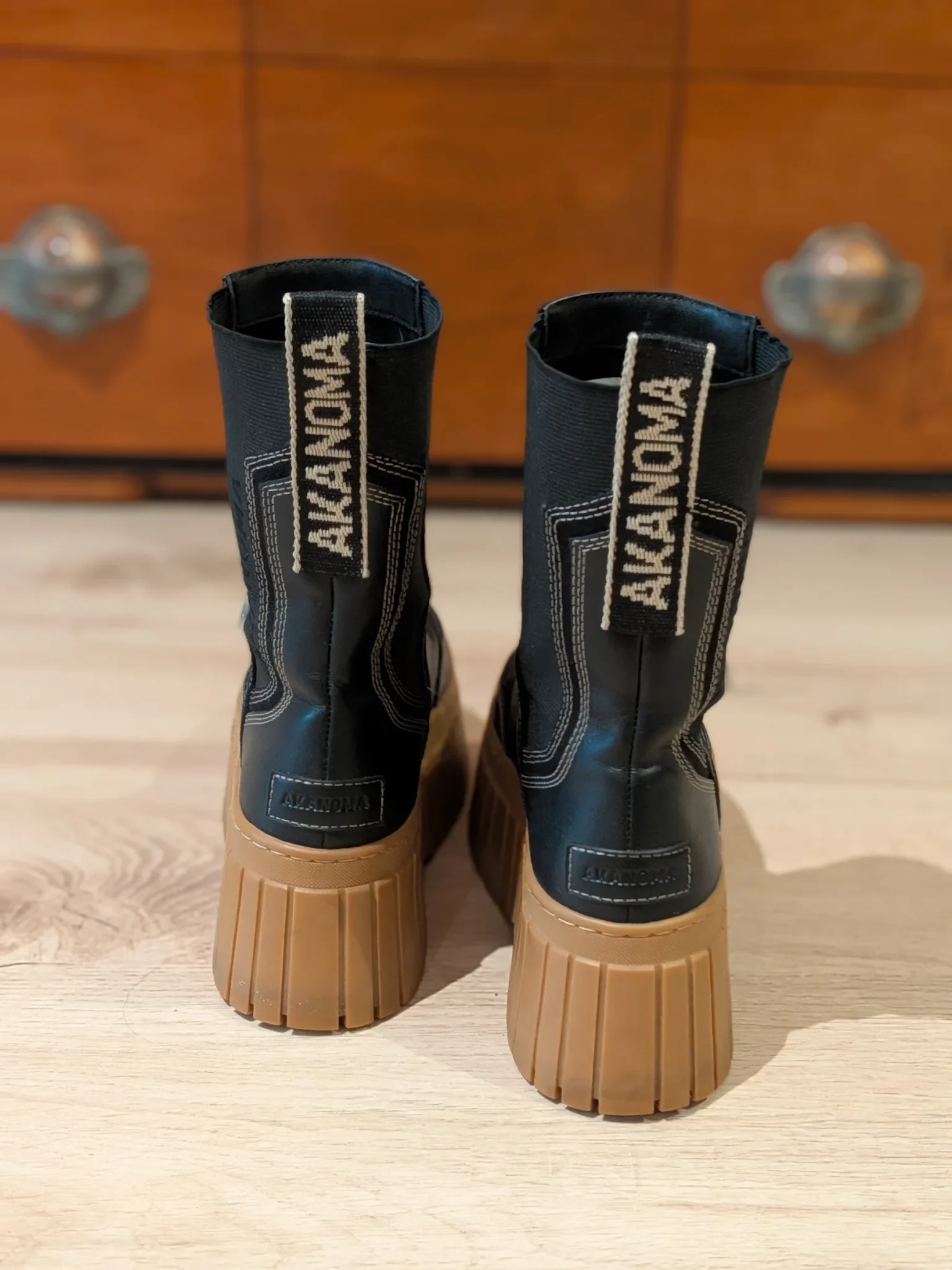 Image for 🖤 Akanoma boots