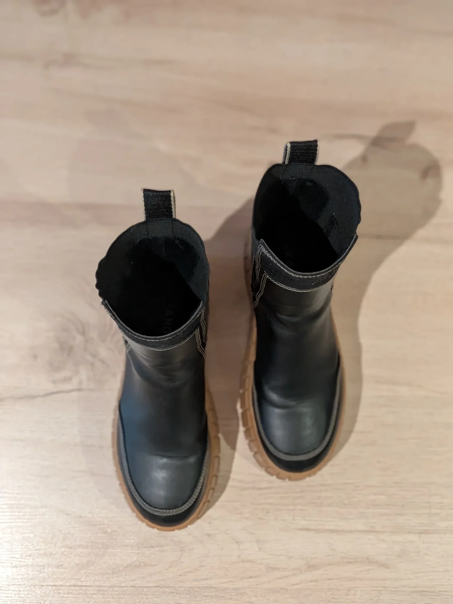 Image for 🖤 Akanoma boots
