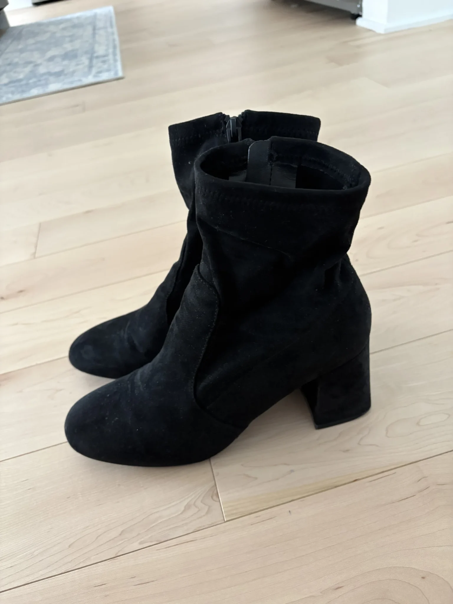 Image for Yellow black heeled ankle boots