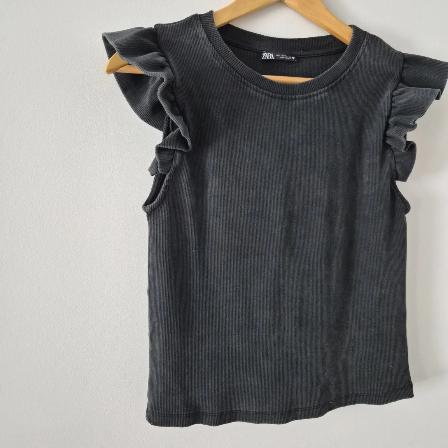 Image for Top with flounced sleeves