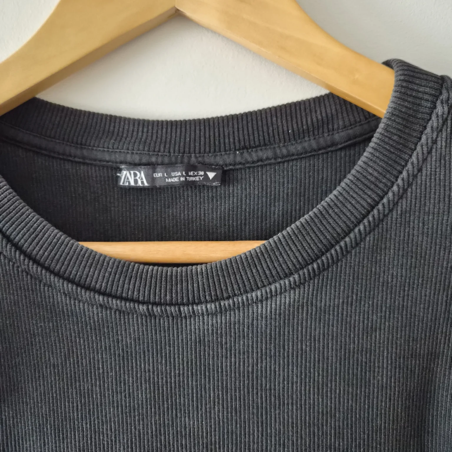 Image for Top with flounced sleeves