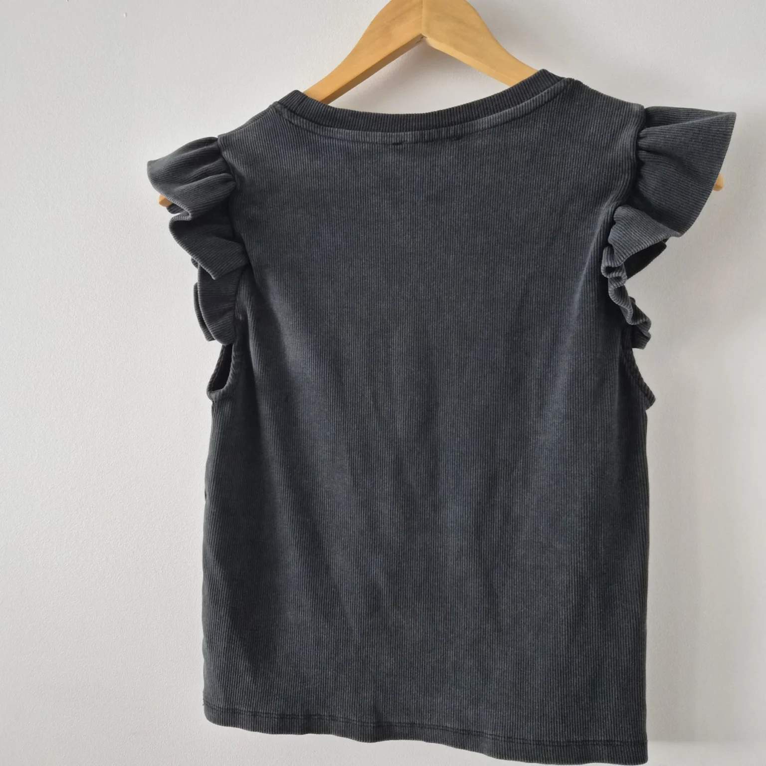 Image for Top with flounced sleeves