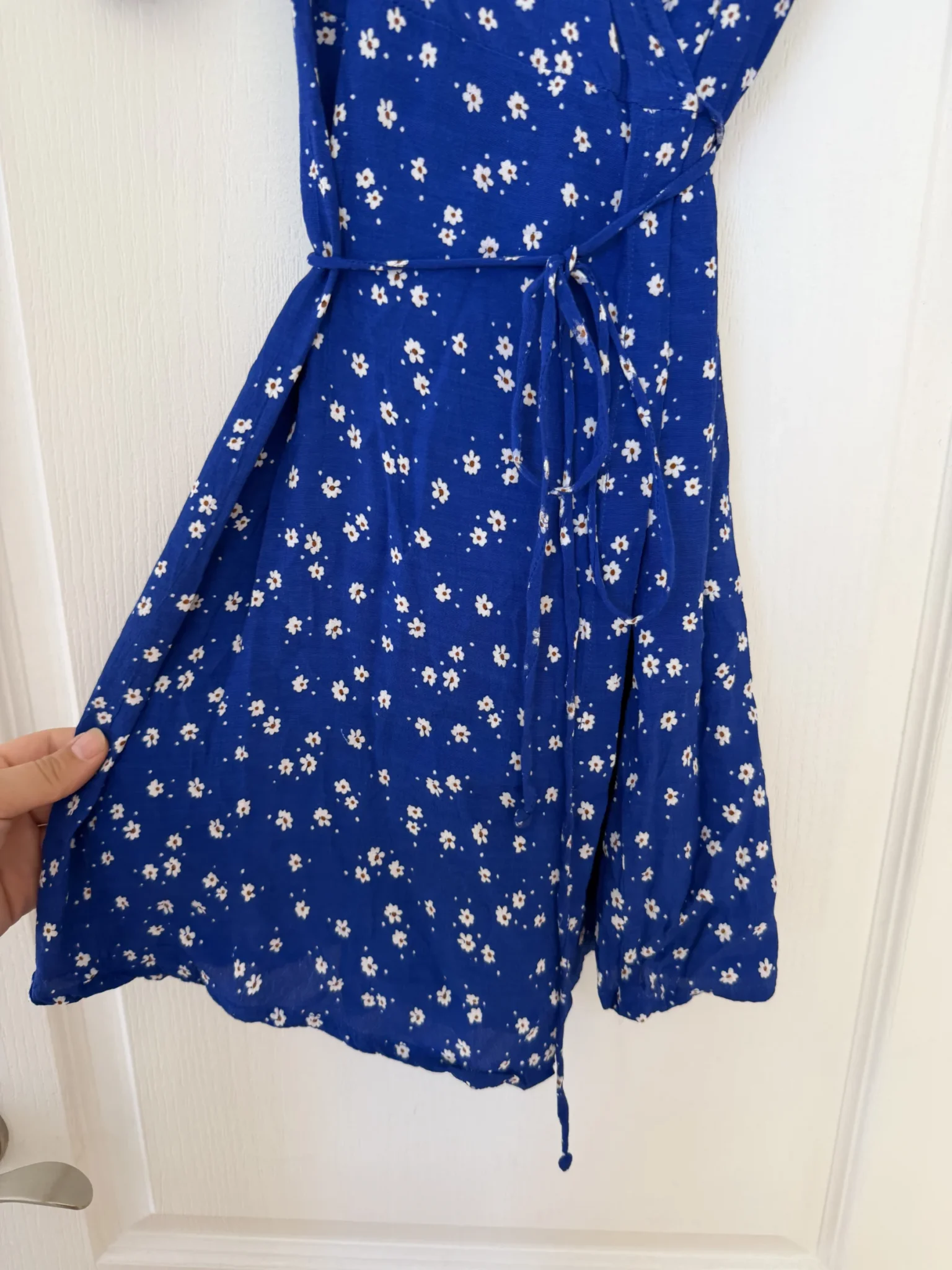 Image for Faithfull the Brand blue and white floral dress, size L