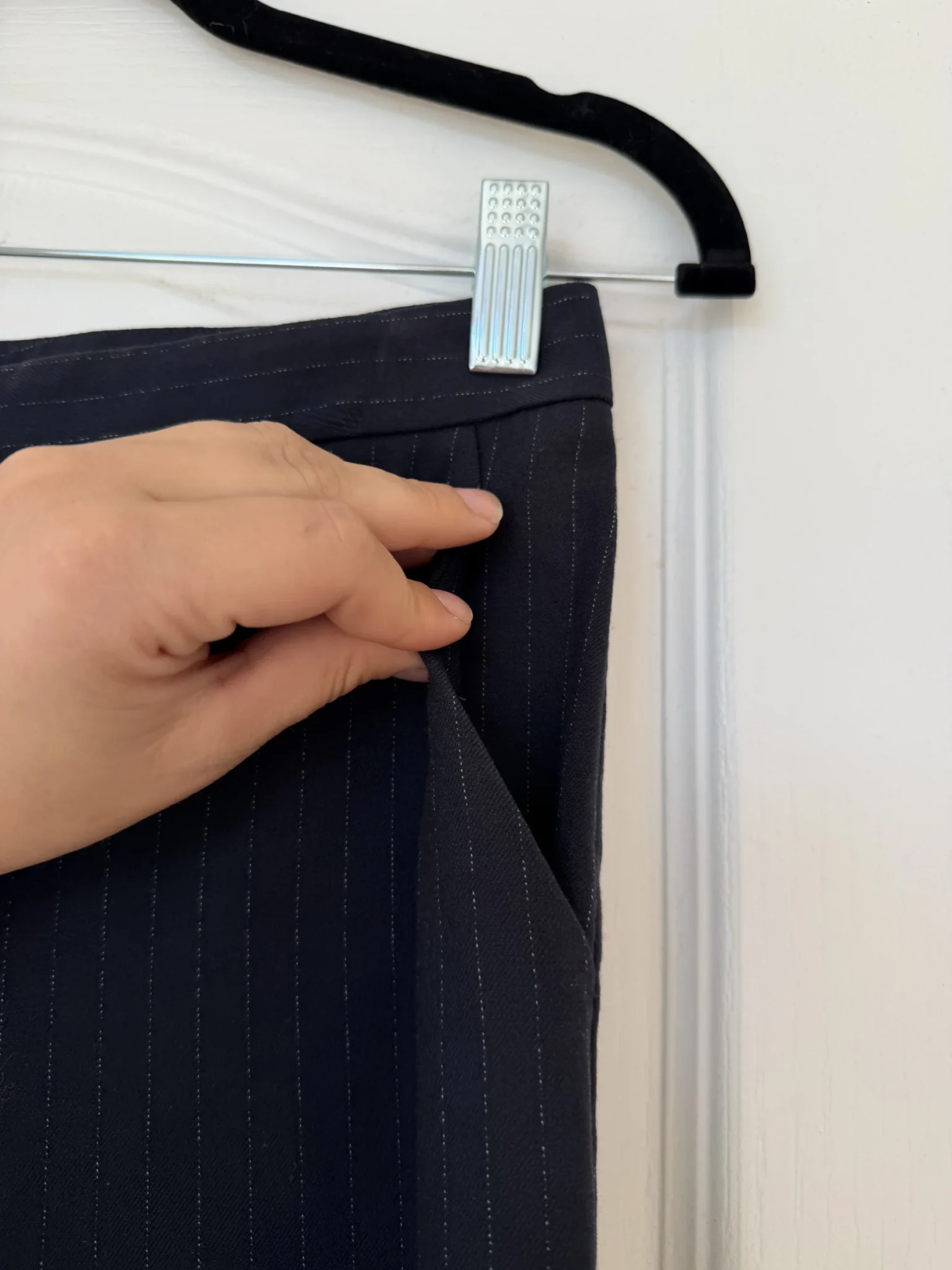 Image for Pantalon Theory en laine taille 0 bleu marine rayé blanc