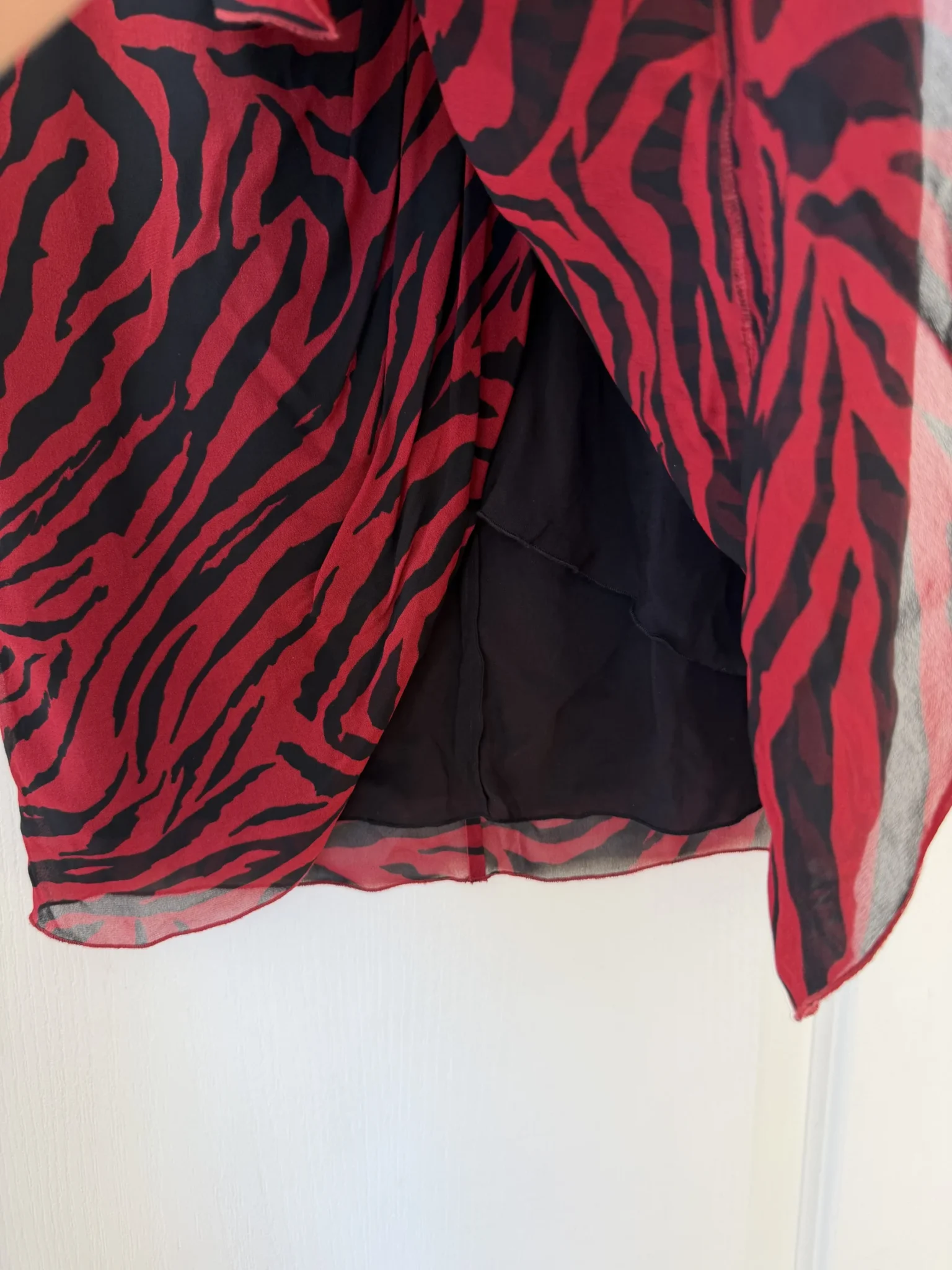 Image for Jupe Bash taille M rouge et noir zèbre