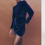 Thumbnail for Robe Reformation en velours bleu marine taille 2