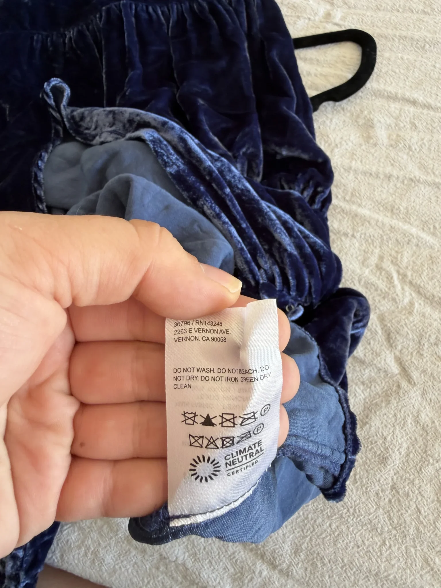 Image for Robe Reformation en velours bleu marine taille 2