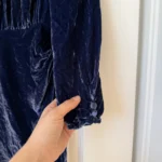 Thumbnail for Robe Reformation en velours bleu marine taille 2