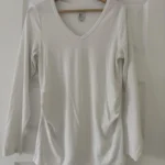 Featured thumbnail for GAP white V-neck maternity jumper