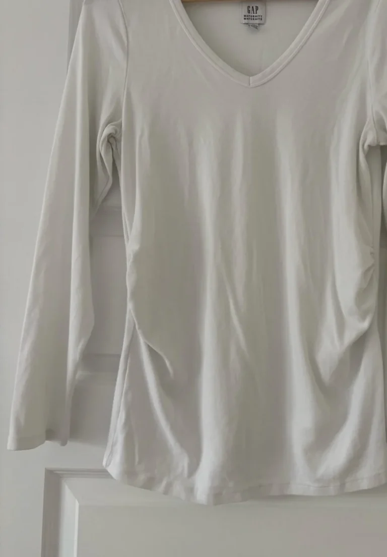 Image for GAP white V-neck maternity jumper