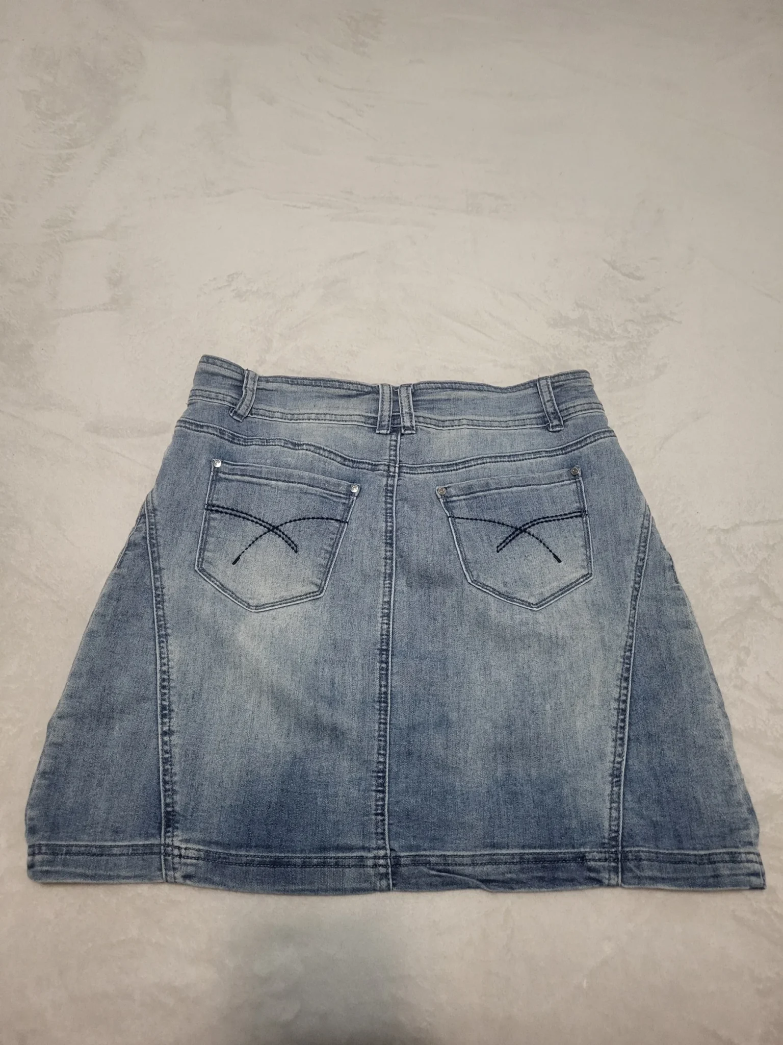 Image for Embroidered denim mini skirt at BSF Boutiques San Francisco T7 / Floral Denim Skirt