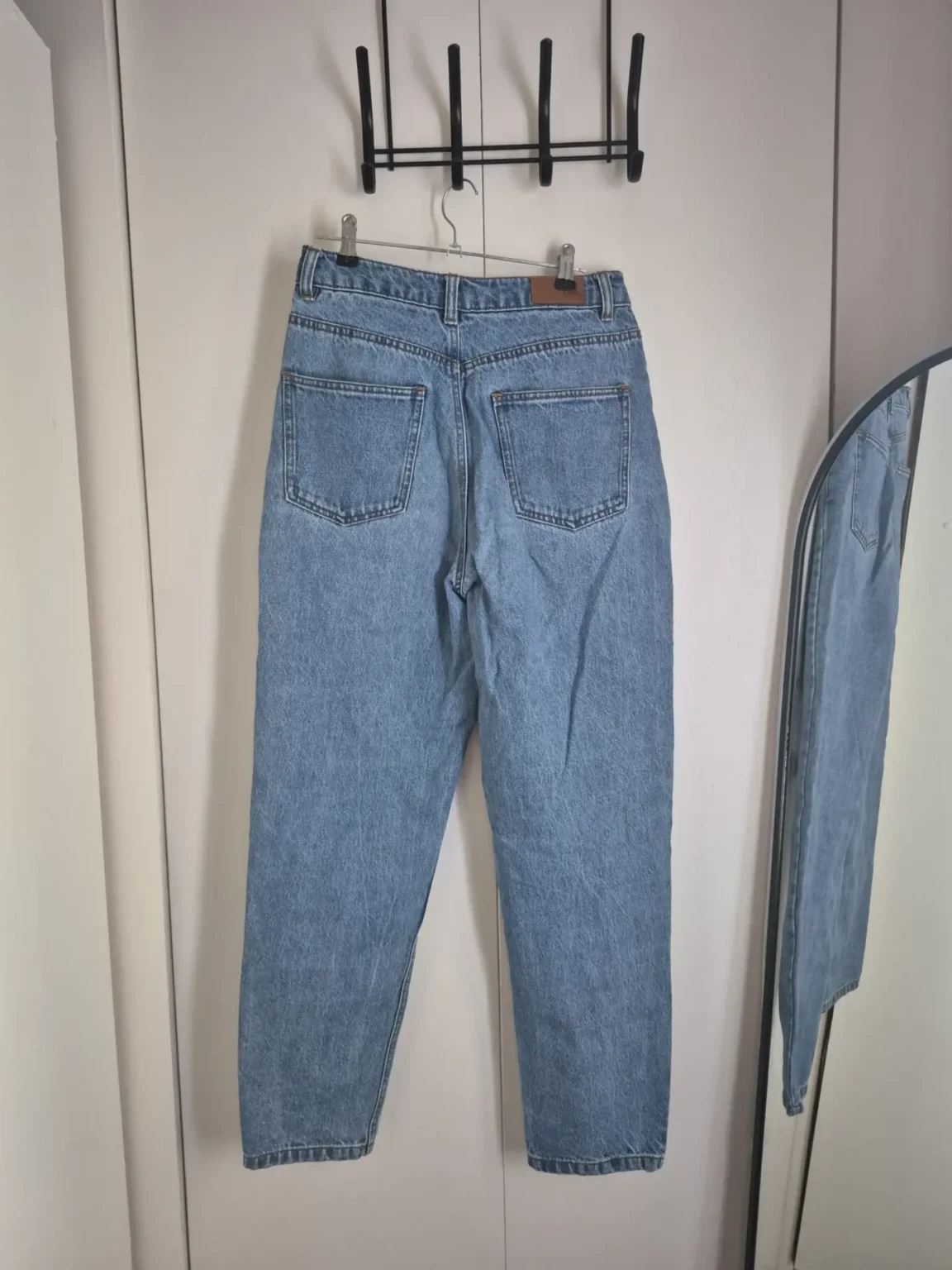 Image for Twik Simons high-waisted jeans, size 27
