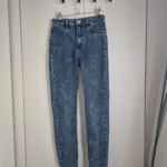 Featured thumbnail for Jean taille haute American Eagle grandeur 1