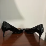 Thumbnail for Talons hauts chics Browns Couture “vernis” noirs
