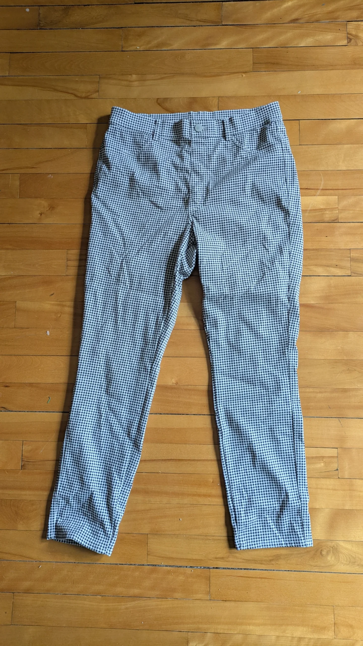 Pantalons noir et blanc Uniqlo seconde main