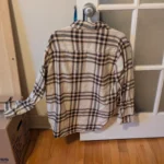 Thumbnail for Blouse carrotée beige et grise