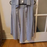 Featured thumbnail for Blouse sans manche rayée