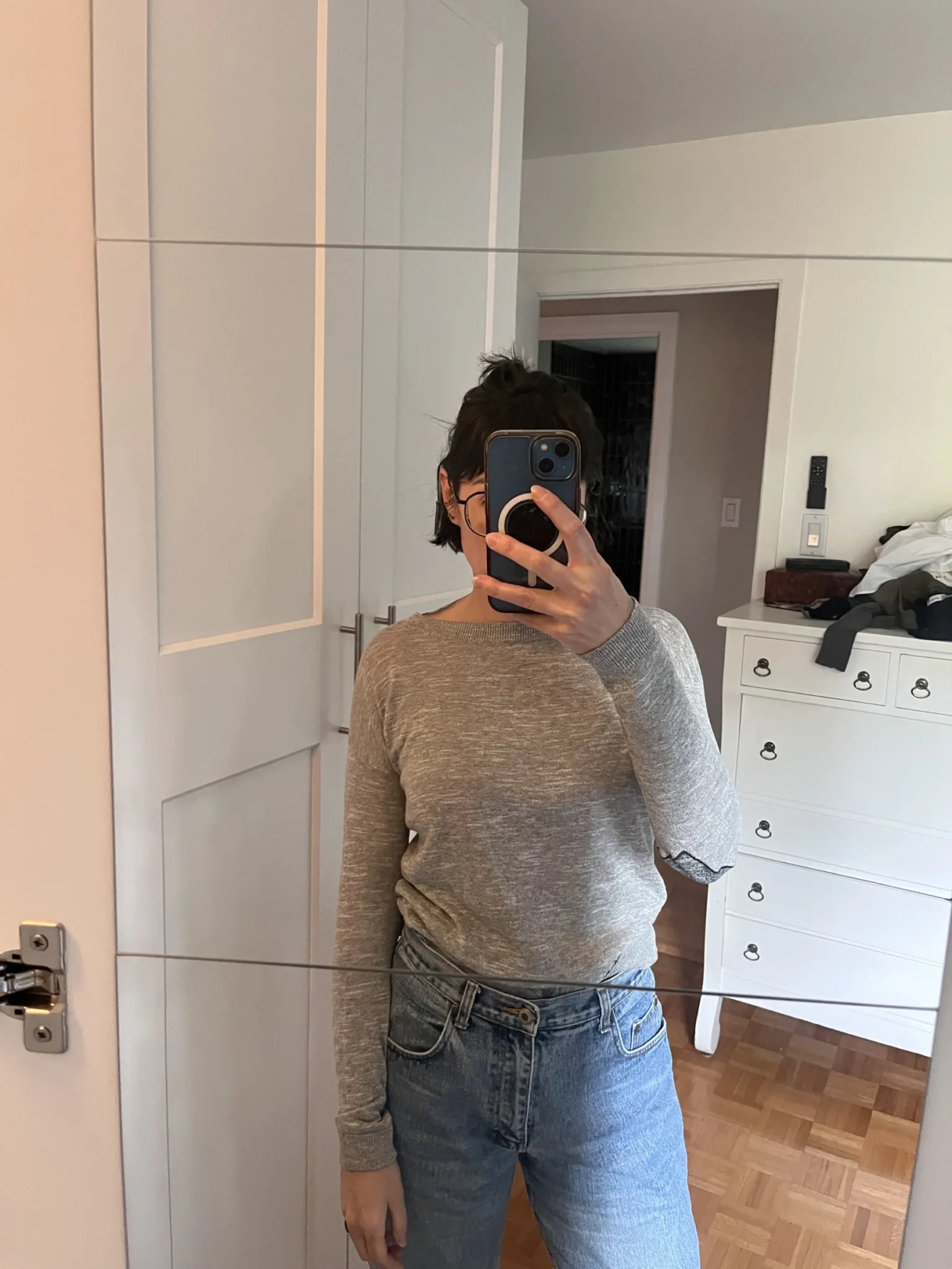 Image for Chandail avec coude en cœur ♥️