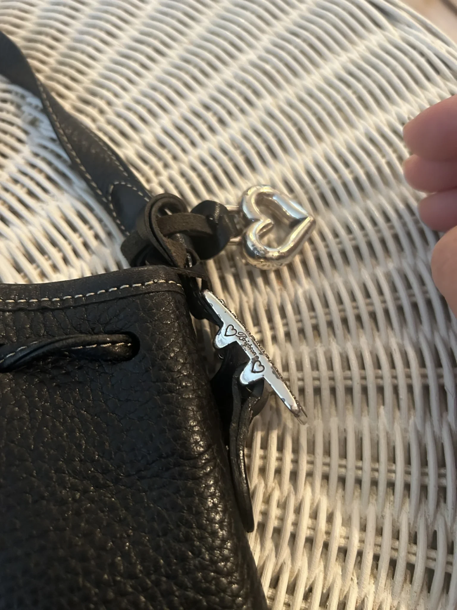 Image for Brighton bucket bag in genuine black leather – Excellent condition