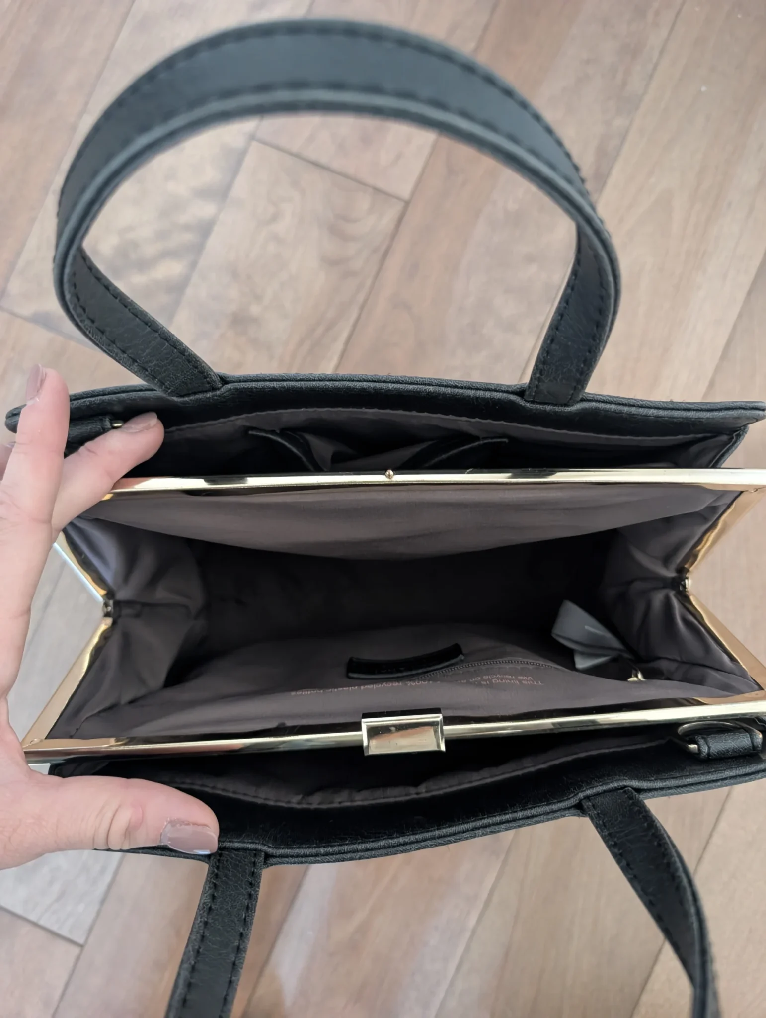 Image for Mat and Nat shoulder bag