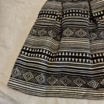 Thumbnail for Jupe Simons motifs Aztèque noir et doré