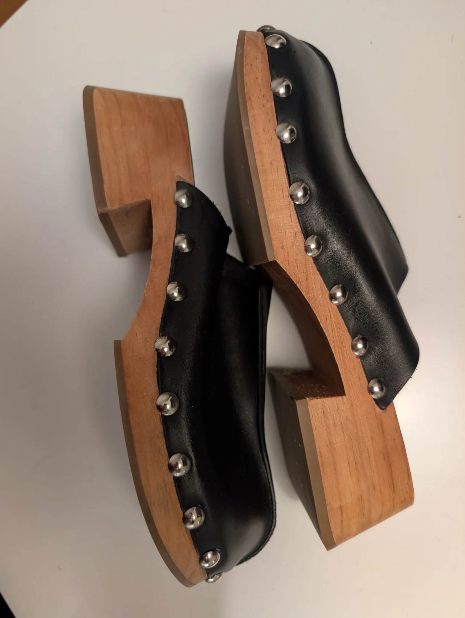 Image for Sabots noirs cloutés Mango taille 37
