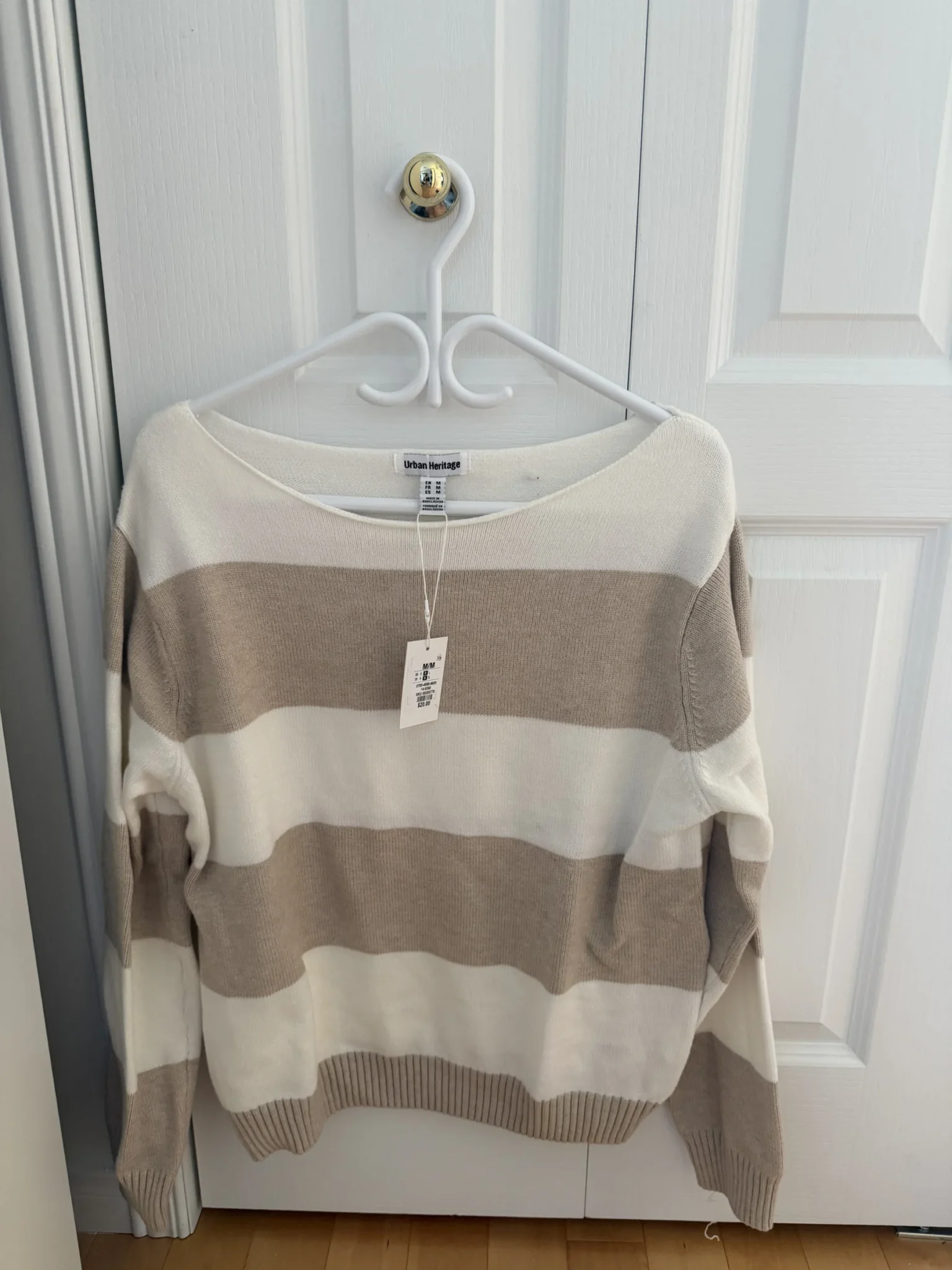 Featured image for Women’s top, new, medium