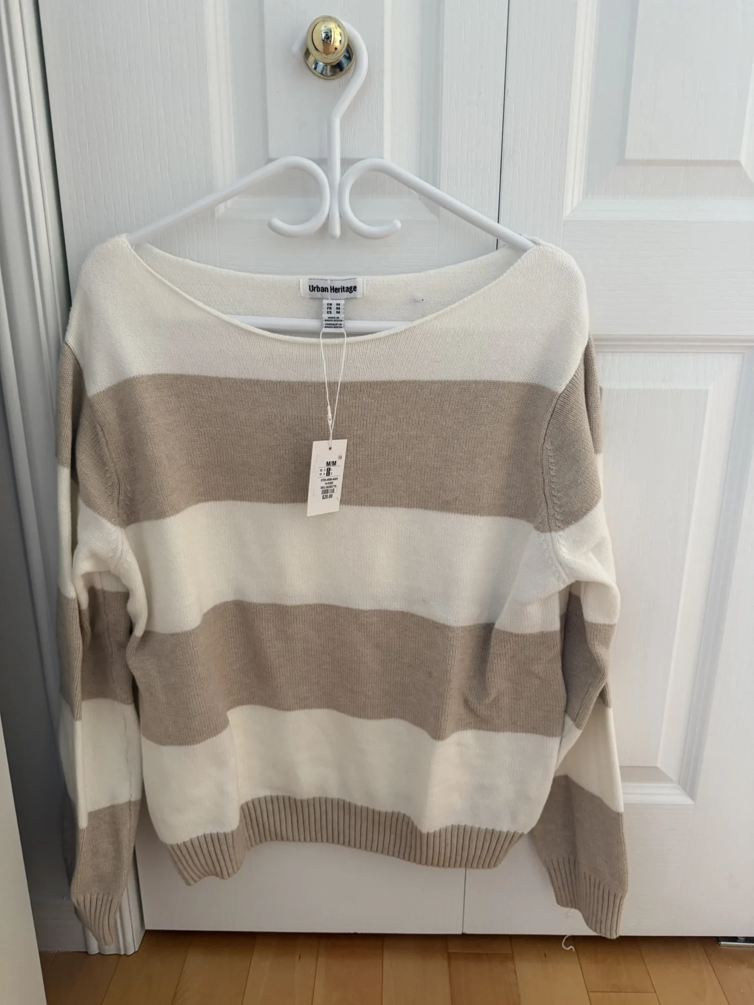 Image for Women’s top, new, medium