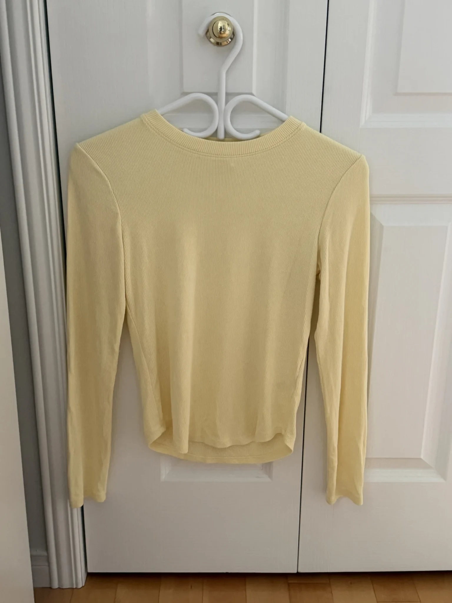 Featured image for Haut femme jaune small