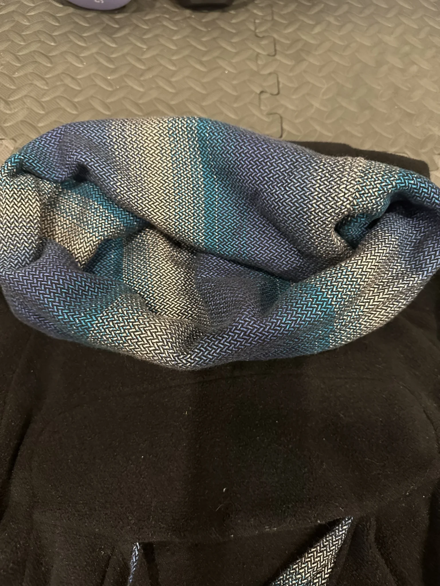 Image for Clothing for babywearing