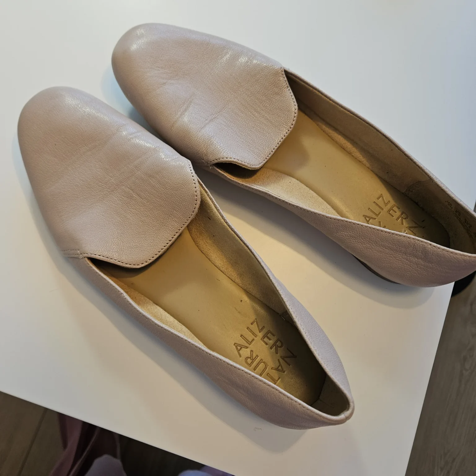 Featured image for Nude loafers, size 7.5