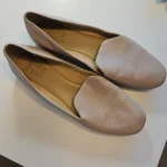 Thumbnail for Nude loafers, size 7.5
